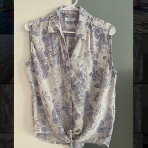 Equipment sleeveless blouse purple floral size M